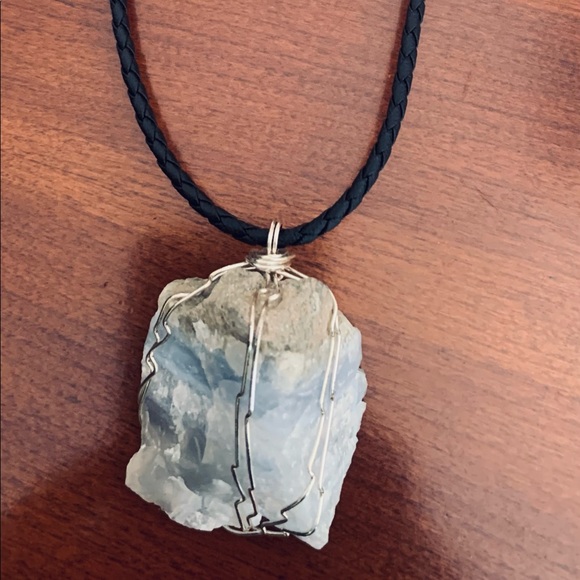 Large size blue semi-precious stone pendant shiny silver tone metal cage & chain - Picture 3 of 8